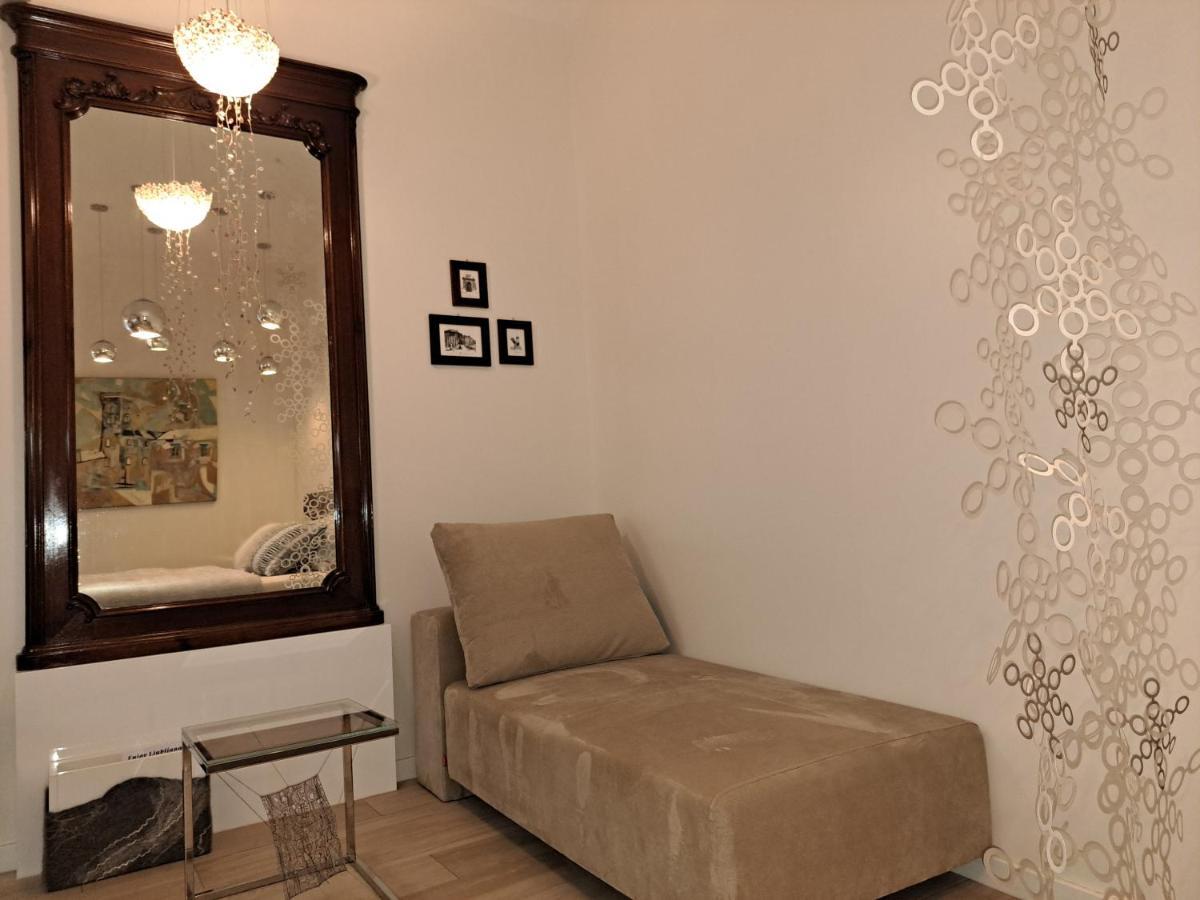 Slovenian Art Story Apartment Ljubljana Exterior photo