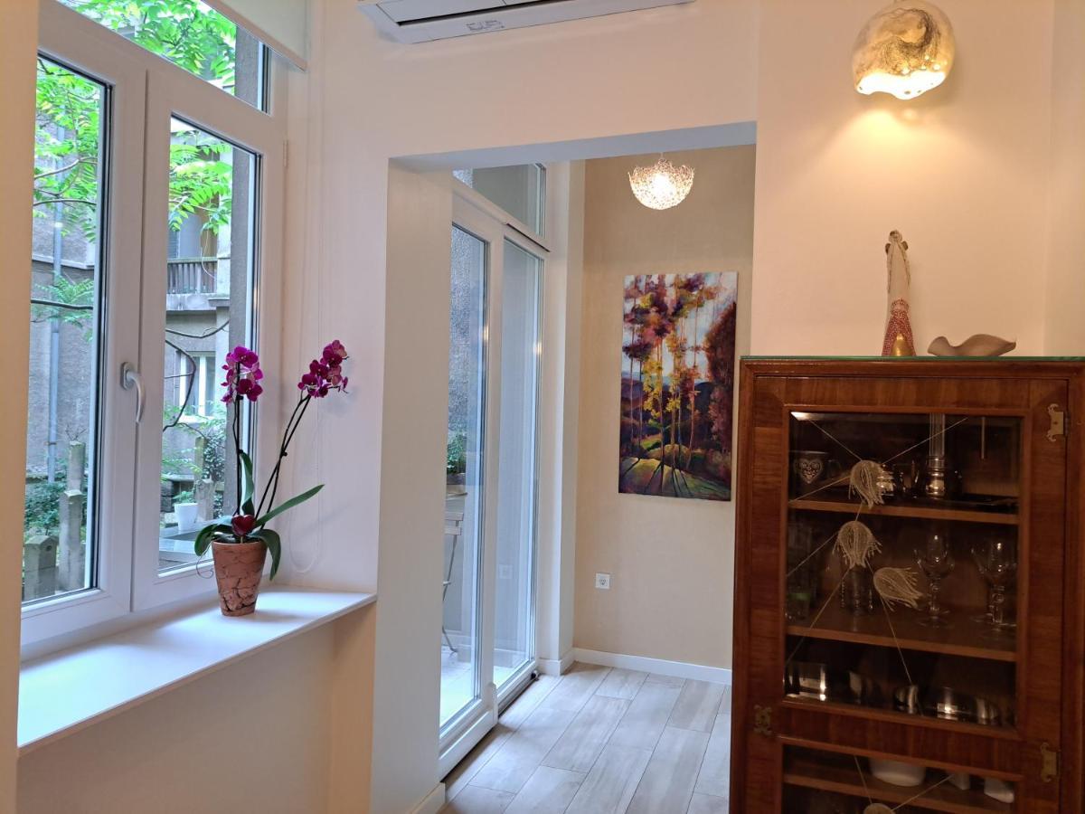 Slovenian Art Story Apartment Ljubljana Exterior photo